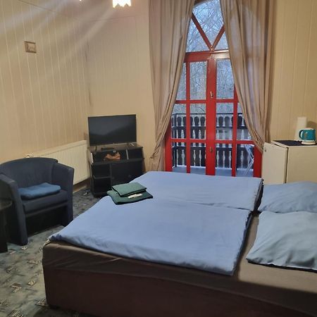 Studanka Hotel Orlova Bagian luar foto