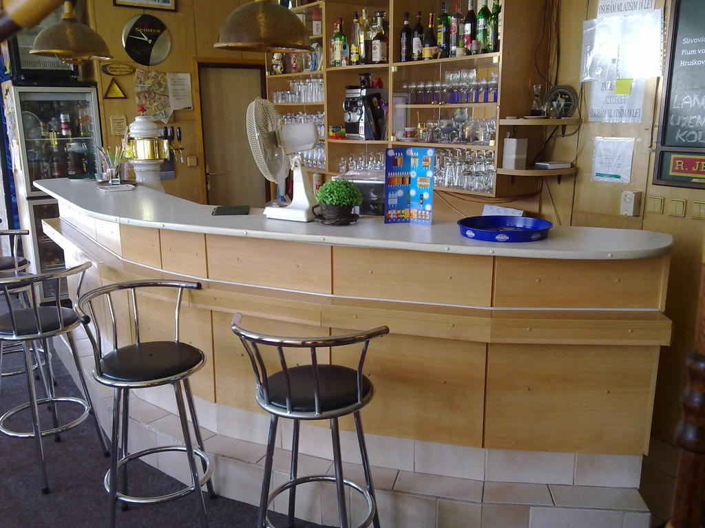 Studanka Hotel Orlova Bagian luar foto